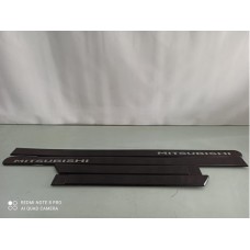 Jogo De Friso Das Portas Mitusbishi L200