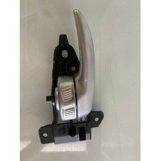 Maçaneta Interna Tras Esq Jeep Renegade