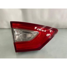 Lanterna (tampa) Tras Esq Ford Fusion  2015 