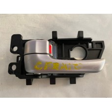 Maçaneta Interna Dian Esq  Kia Cerato 2010