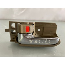 Maçaneta Interna Esq  Toyota Hilux