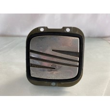 Maçaneta Emblema Tampa Tras Seat Cordoba