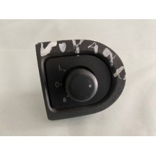 Botão Comando Regulagem Do Retrovisor  Vw Voyage - Cx1/4