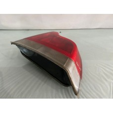 Lanterna Tras Dir Volvo S60 T5 2004 (detalhe)