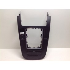 Moldura Esteira Do Câmbio Do Console Audi A4 2015 8k0864261