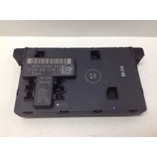 Módulo Porta Diant. Direito Mercedes C180 2004 2038201285