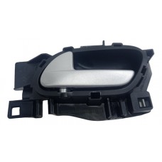 Maçaneta Traseira/dianteira L.e Peugeot 2008 2019 96802456vv